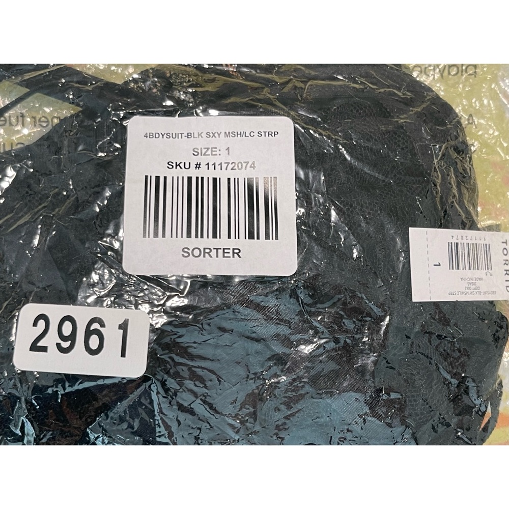 Torrid Elegant Black Lace Bodysuit NWT Sz 1 (14-16) - Picture 9 of 11